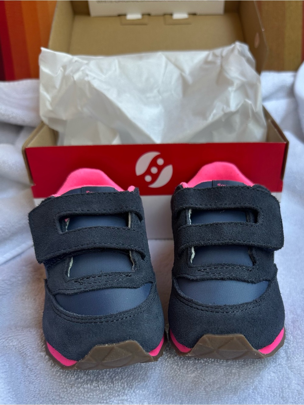 Saucony Kids Navy and Pink BABY JAZZ Velcro Sneakers